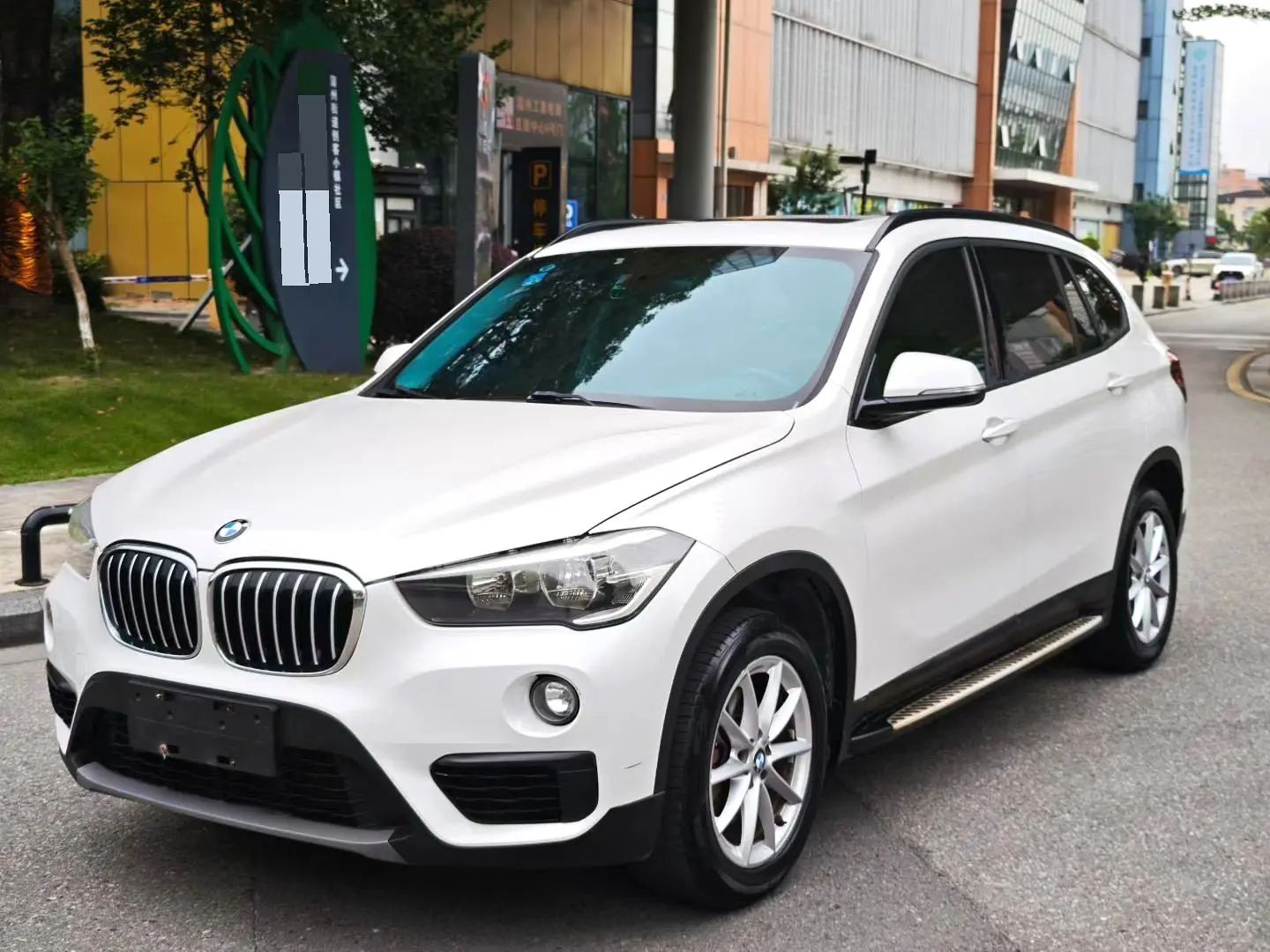 BMW X1 2018 car image 