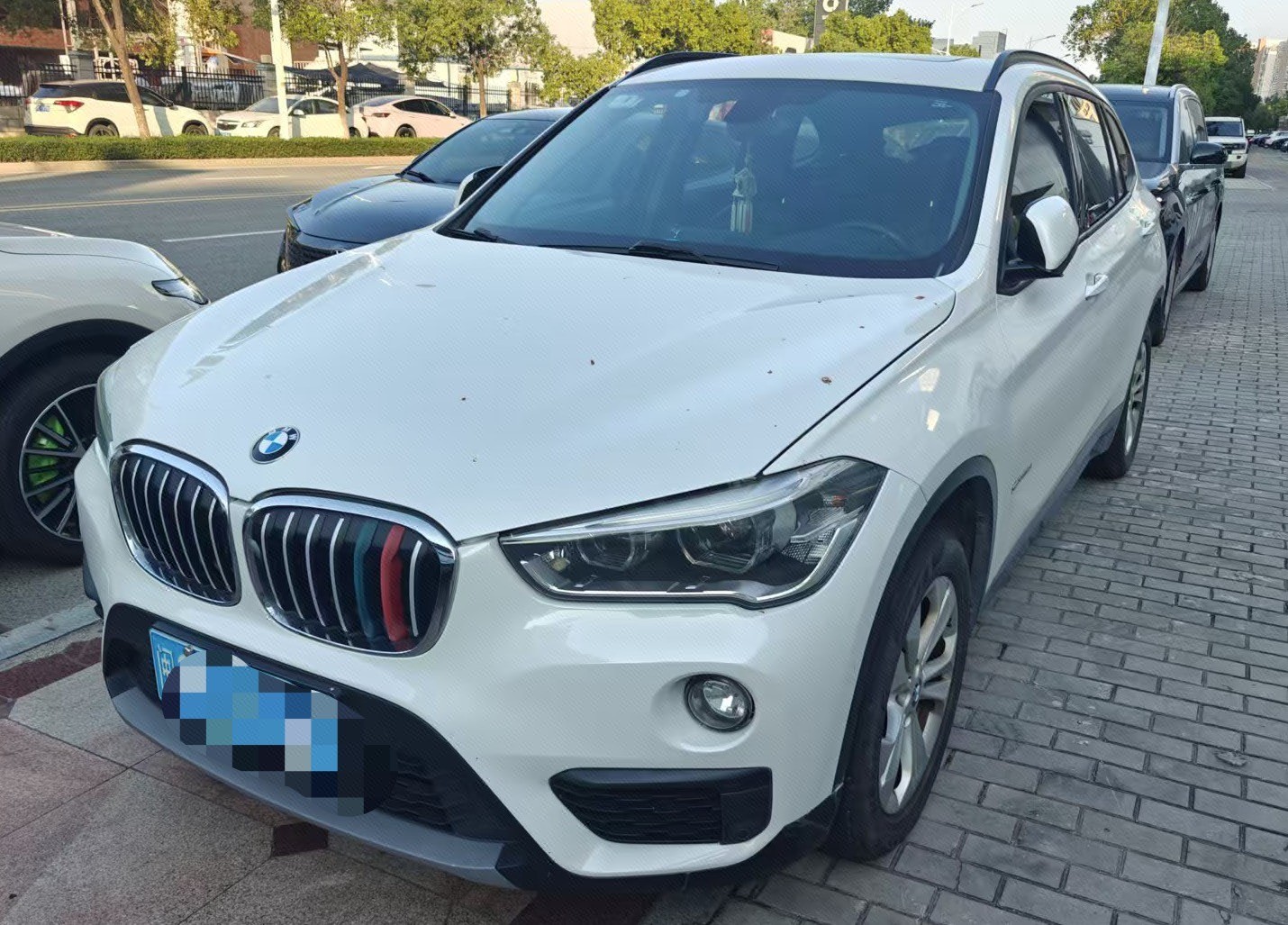 2017 2017 car image