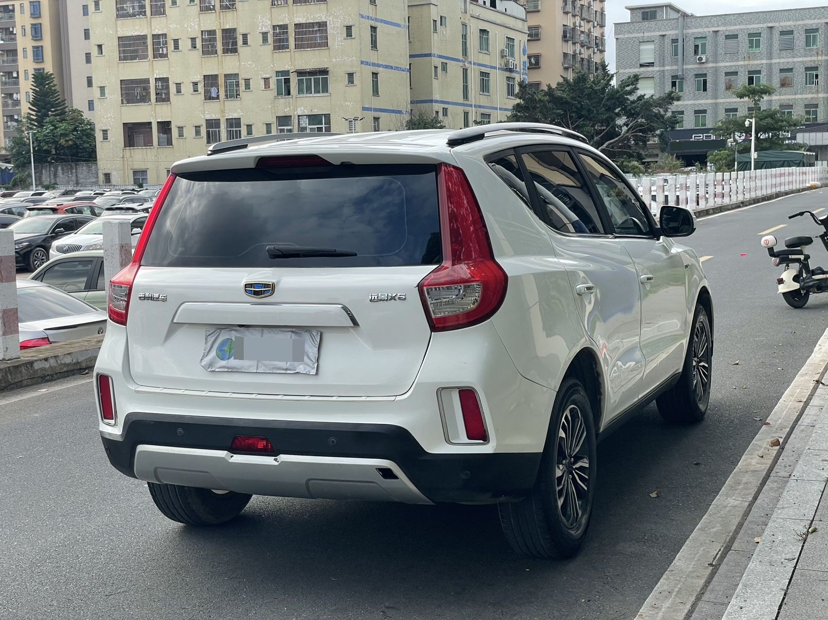 GEELY Vision X6 2017 car image #9