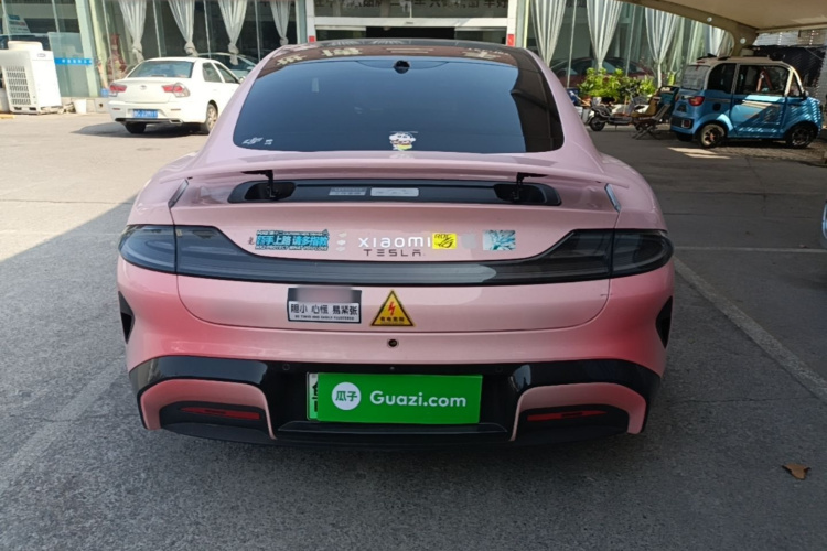 MI SU7 2025 immagine di auto #6