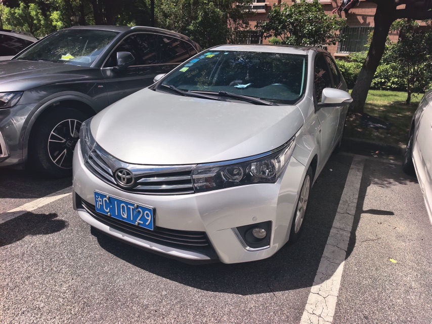 Toyota Corolla 2015 Toyota Corolla 2015 car image