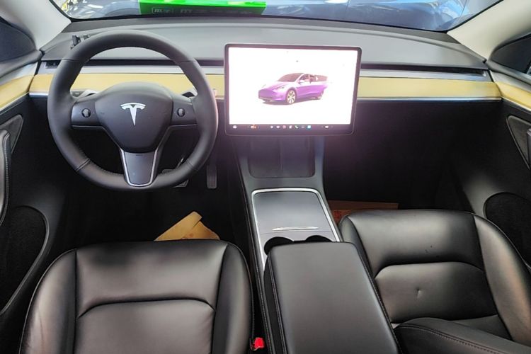 Tesla Model Y 2022 #13 Tesla Model Y 2022 car image #13