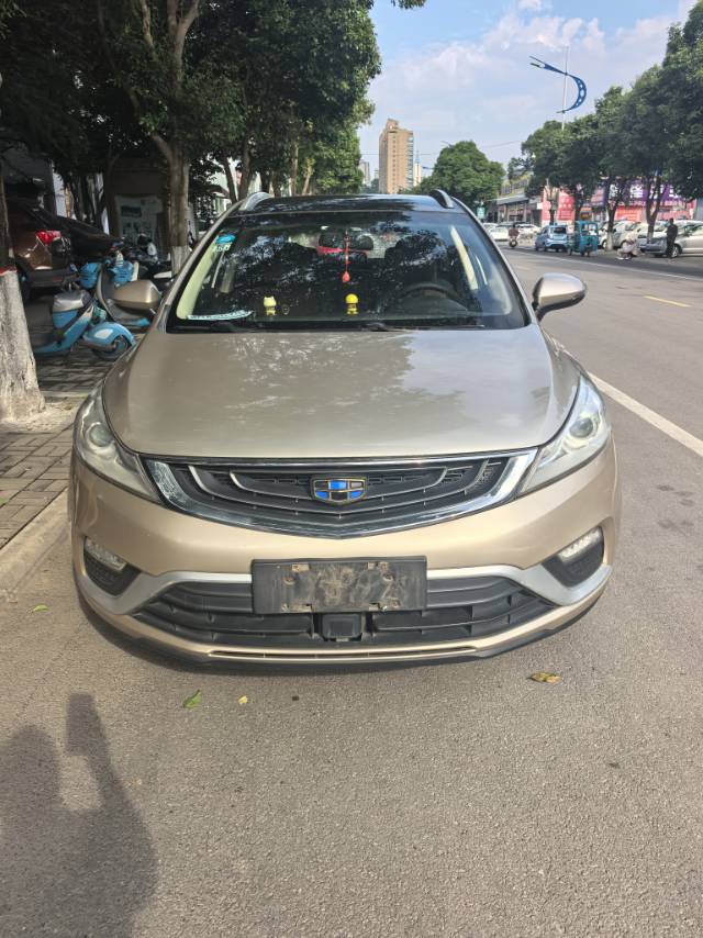 GEELY Emgrand GS 2017 car image #2