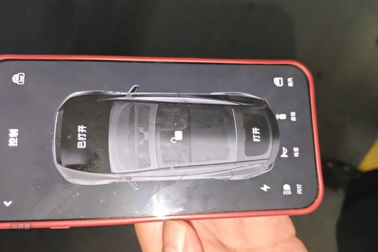 Tesla Model Y 2025 car image #10