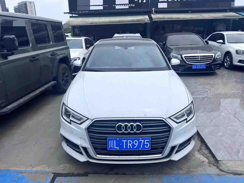 Audi A3 2018 car image #3