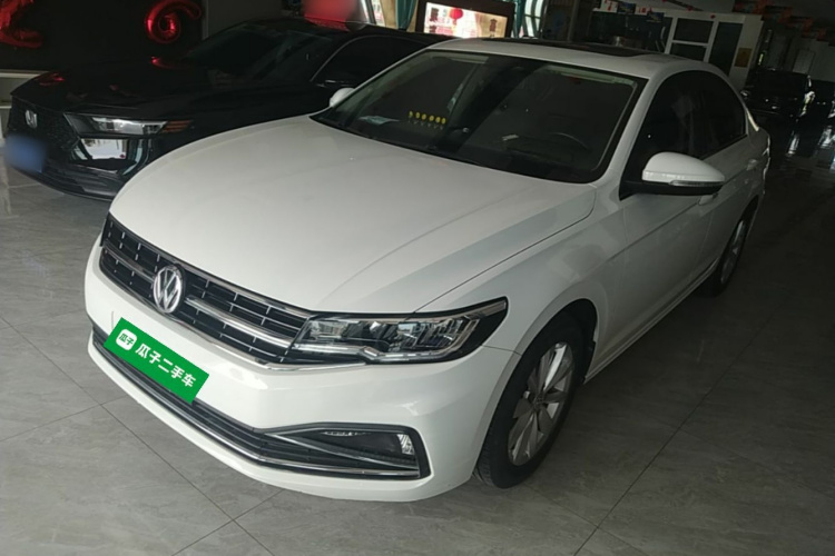 Volkswagen Bora 2019 car image #2