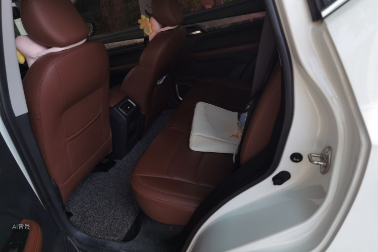 GEELY Vision X6 2021 immagine di auto #19