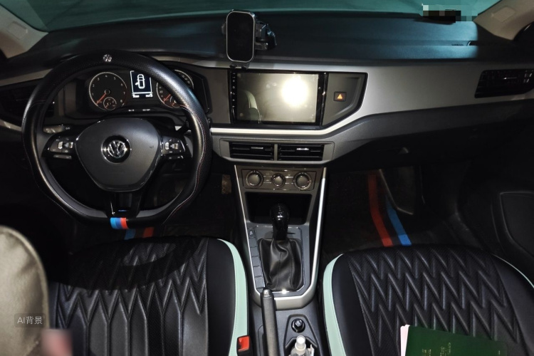 Volkswagen Polo 2020 car image #11