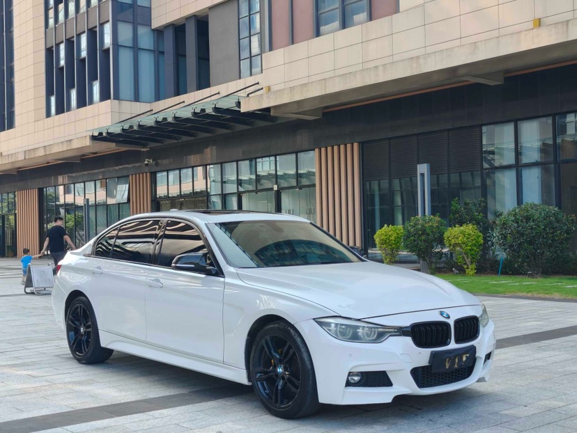 BMW 3 Series 2018 #2 BMW 3 Series 2018 car image #2