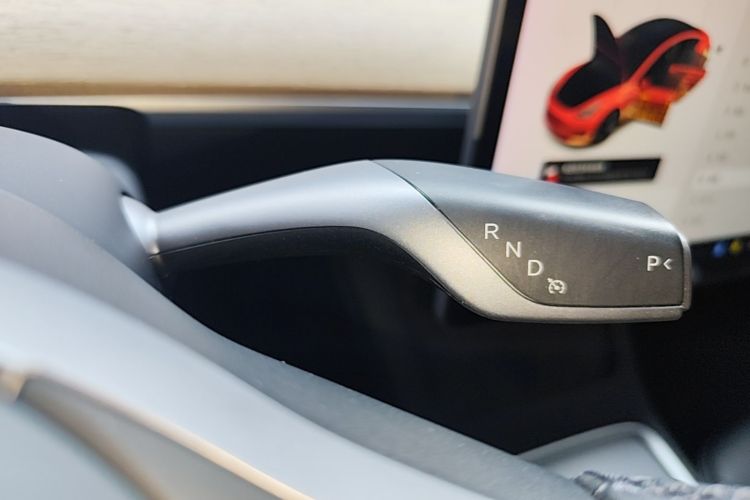 Tesla Model 3 2021 car image #14