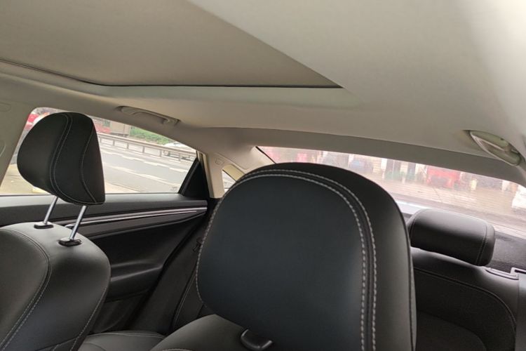 GEELY Emgrand GL 2018 #28 GEELY Emgrand GL 2018 image de voiture #28