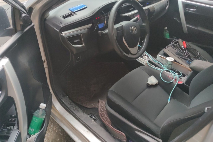 Toyota Corolla 2018 immagine di auto #18