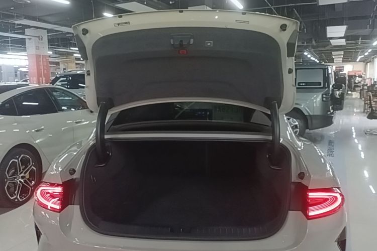 MI SU7 2025 car image #21