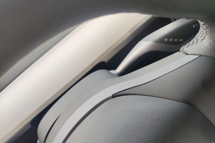 Tesla Model Y 2022 #14 Tesla Model Y 2022 car image #14
