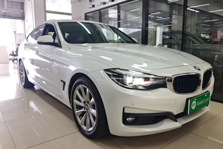 BMW 3 Series GT 2018 car image #4
