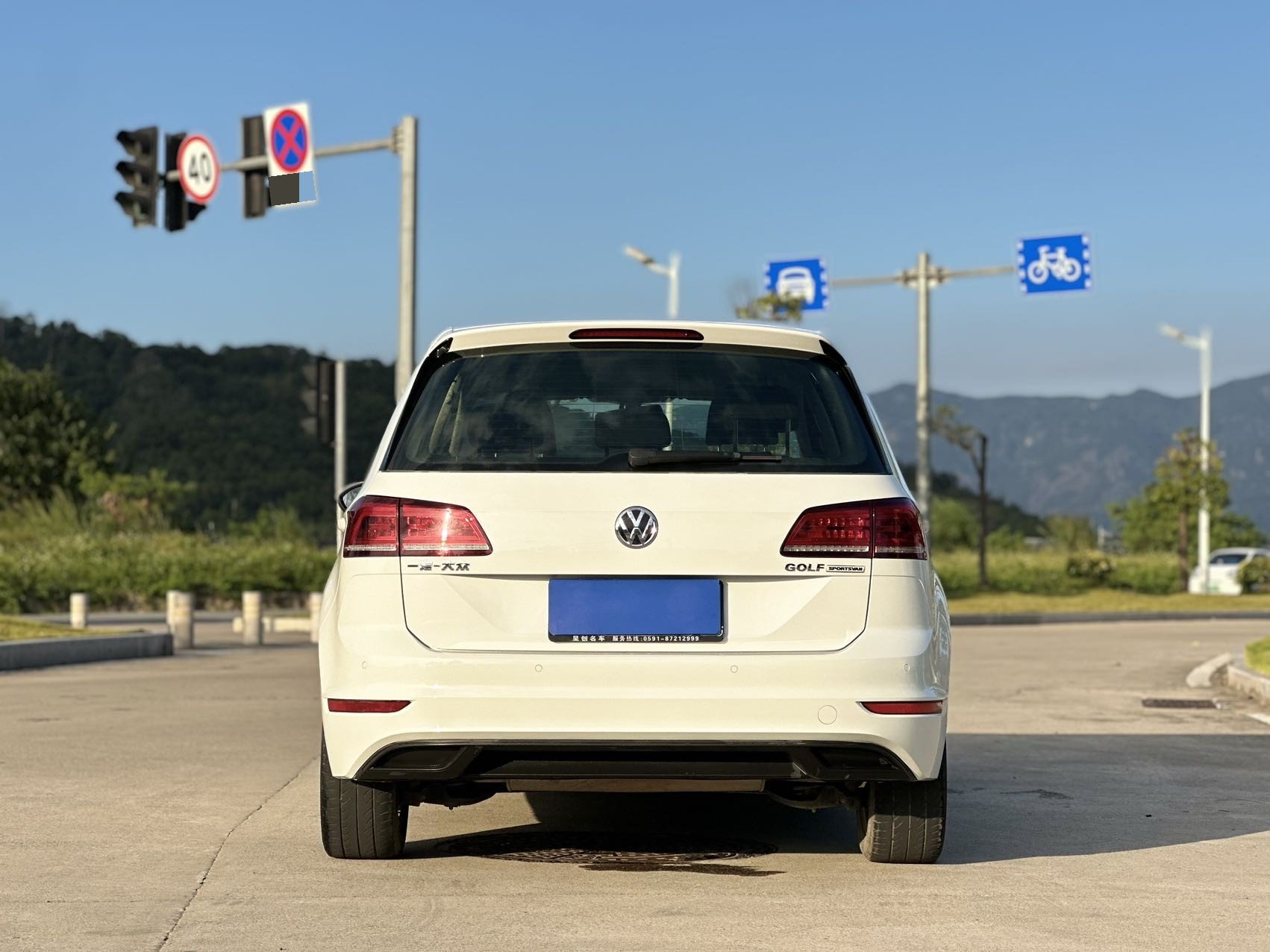 Volkswagen Golf Sportsvan 2019 #4 Volkswagen Golf Sportsvan 2019 car image #4
