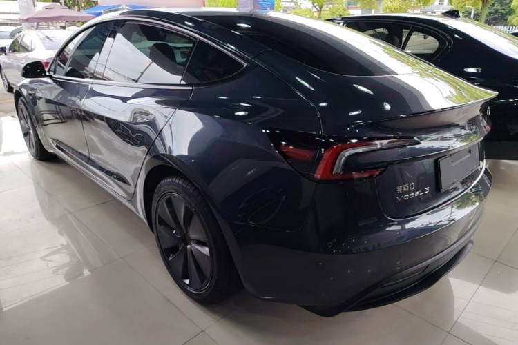 Tesla Model 3 2024 #5 Tesla Model 3 2024 car image #5