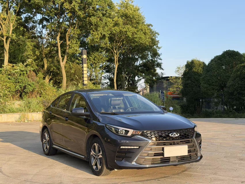 Chery Arrizo 5 Plus 2023 imagen de coche #2