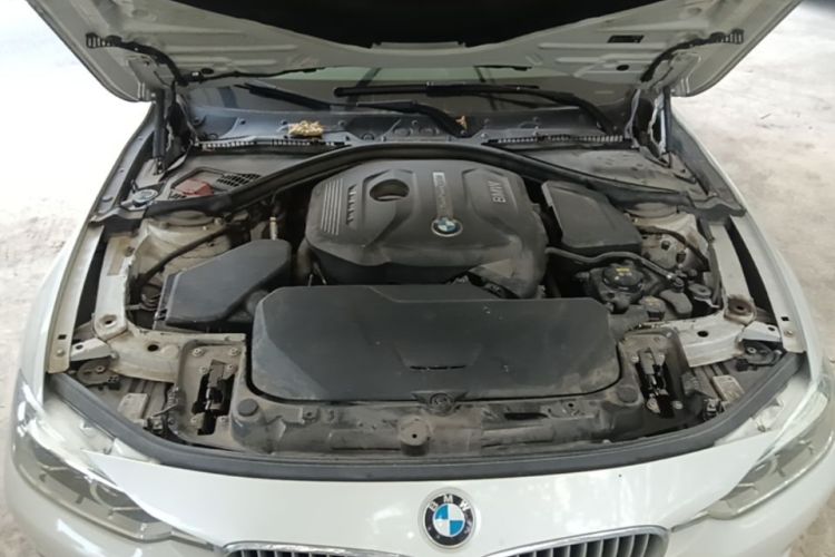 BMW 3 Series 2018 #22 BMW 3 Series 2018 car image #22
