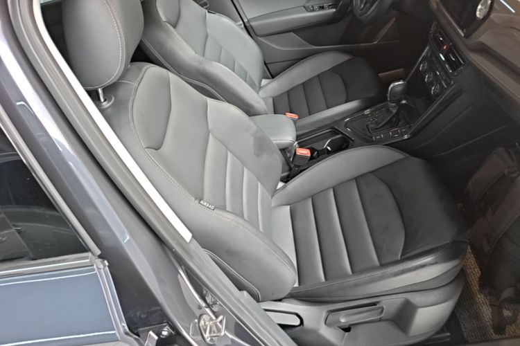 Volkswagen Tharu 2020 car image #24