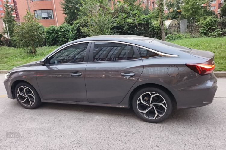 MG 5 2025 #5 MG 5 2025 image de voiture #5