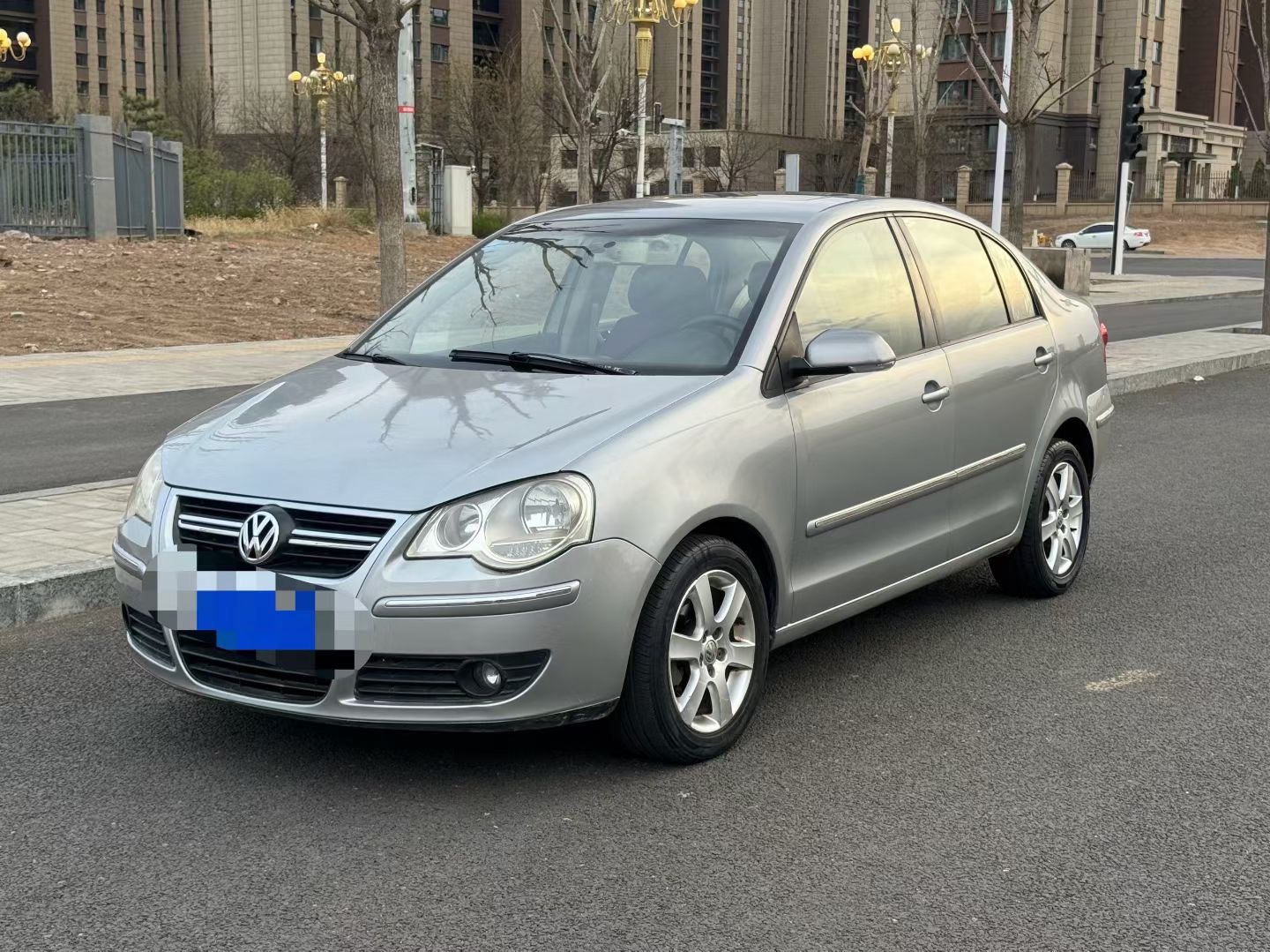 Volkswagen Polo 2010 car image 