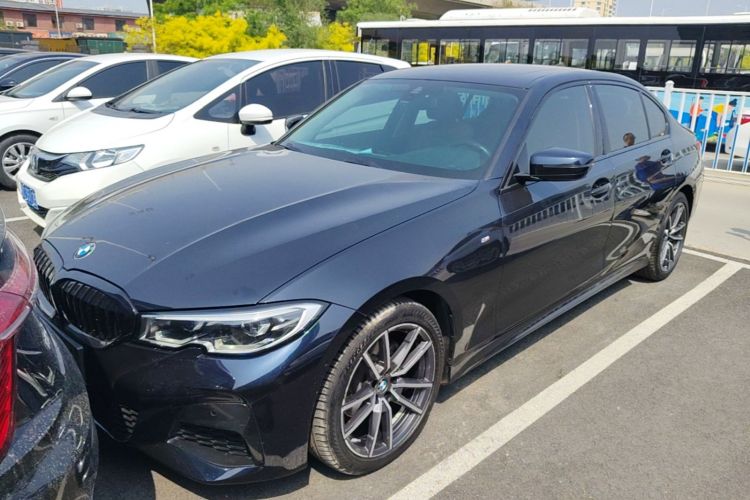 BMW 3 Series 2020 car image #2
