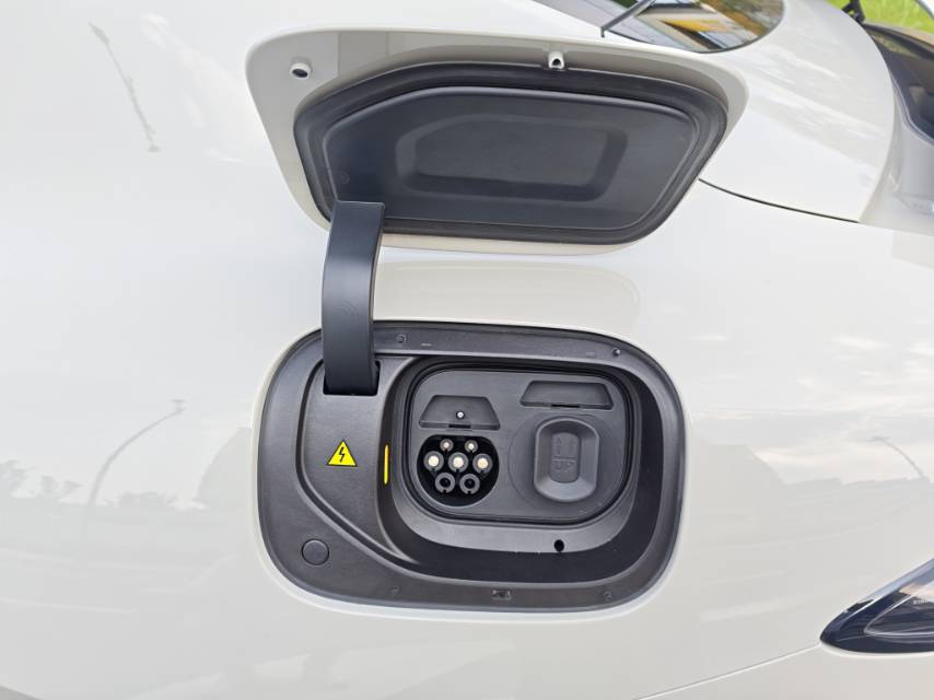 MI SU7 2024 imagem de carro #18