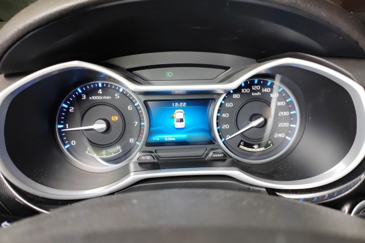 GEELY Emgrand 2016 #16 GEELY Emgrand 2016 car image #16