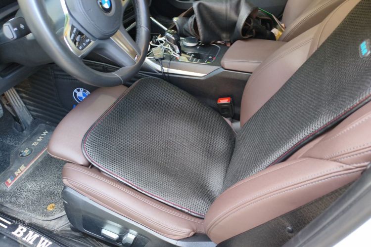 BMW 3 Series 2019 #17 BMW 3 Series 2019 car image #17