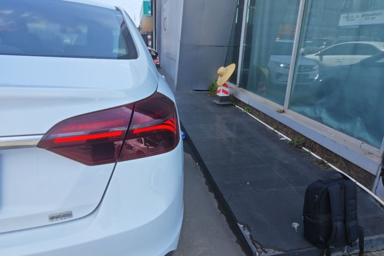 GEELY Emgrand 2020 #8 GEELY Emgrand 2020 car image #8