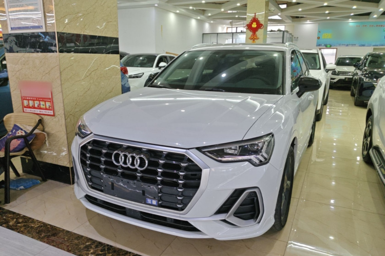 Audi Q3 2023 #2 Audi Q3 2023 car image #2