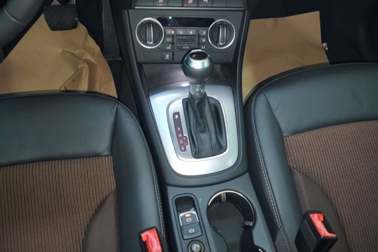 Audi Q3 2018 #21 Audi Q3 2018 car image #21