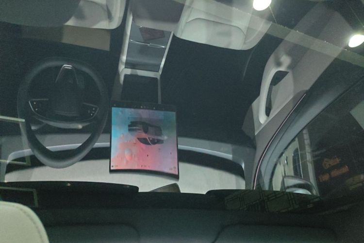Tesla Model Y 2026 car image #18