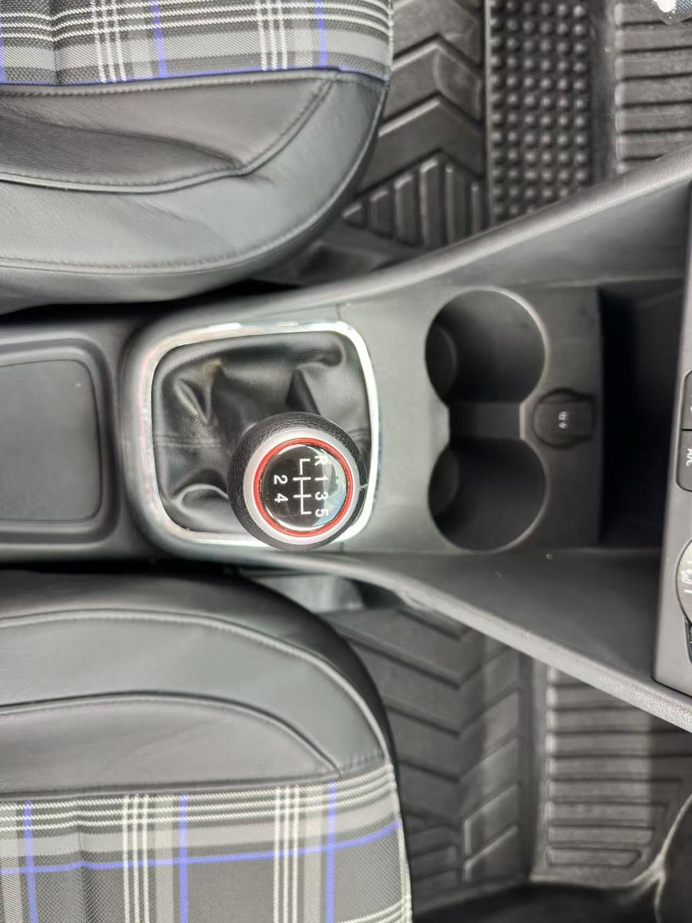 Volkswagen Polo 2016 #12 Volkswagen Polo 2016 car image #12