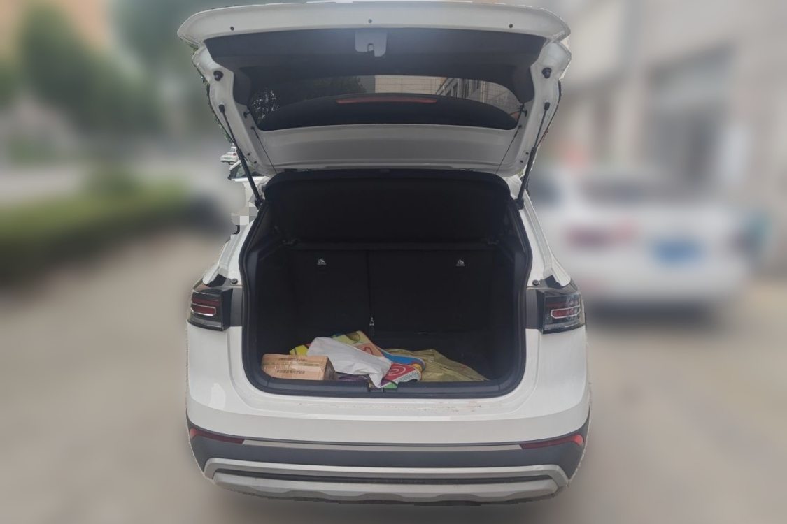 Volkswagen Tharu 2025 car image #8