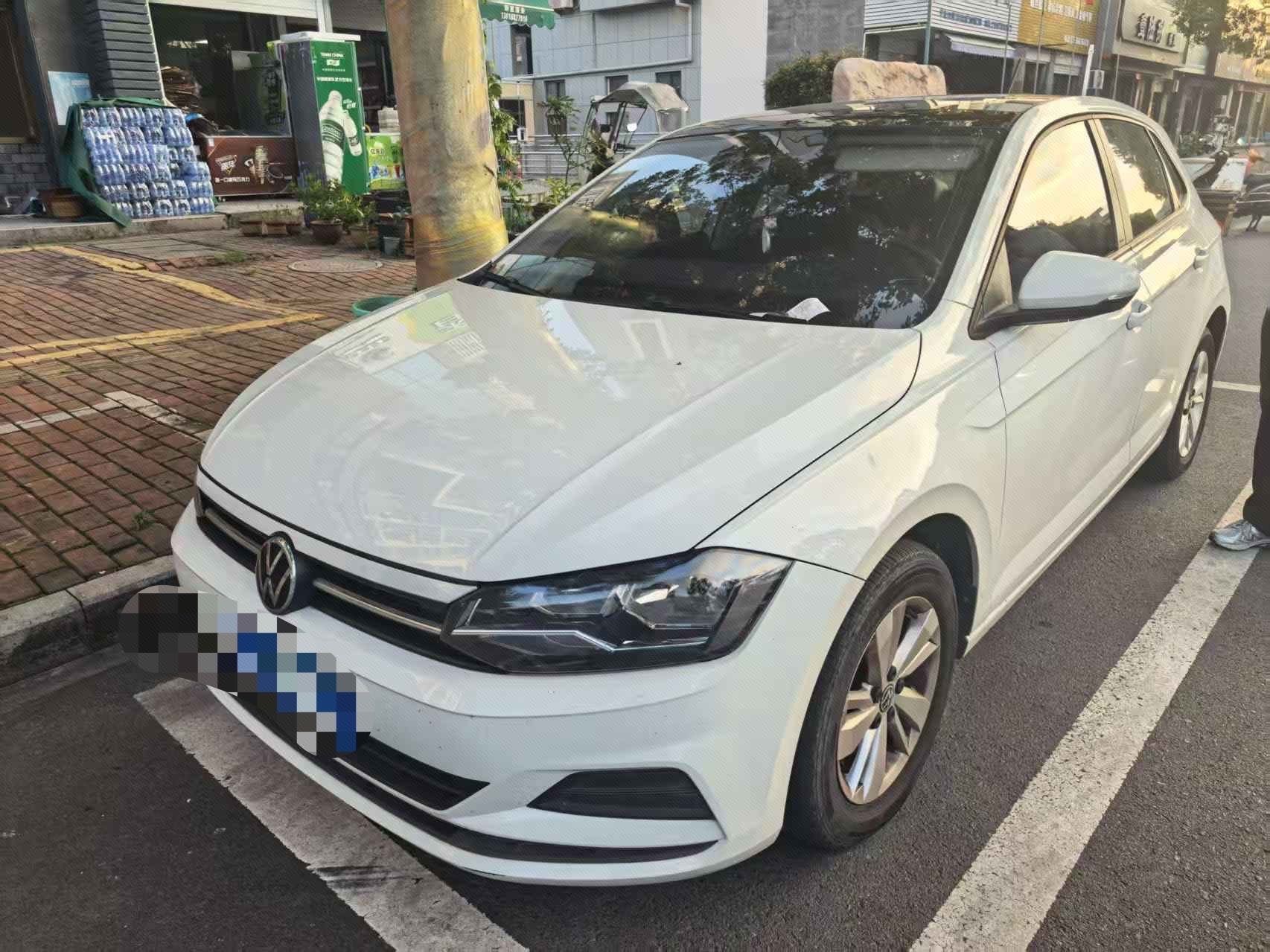 Volkswagen Polo 2023 car image 