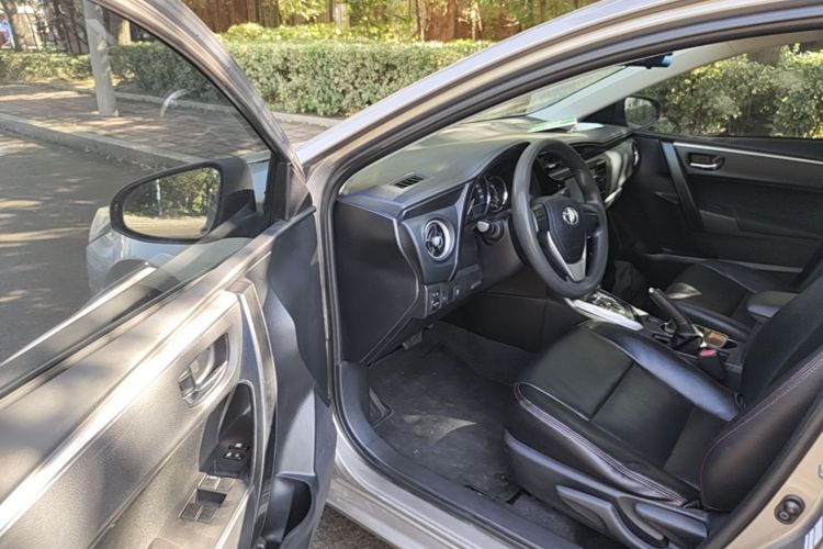 Toyota Corolla 2017 #16 Toyota Corolla 2017 car image #16