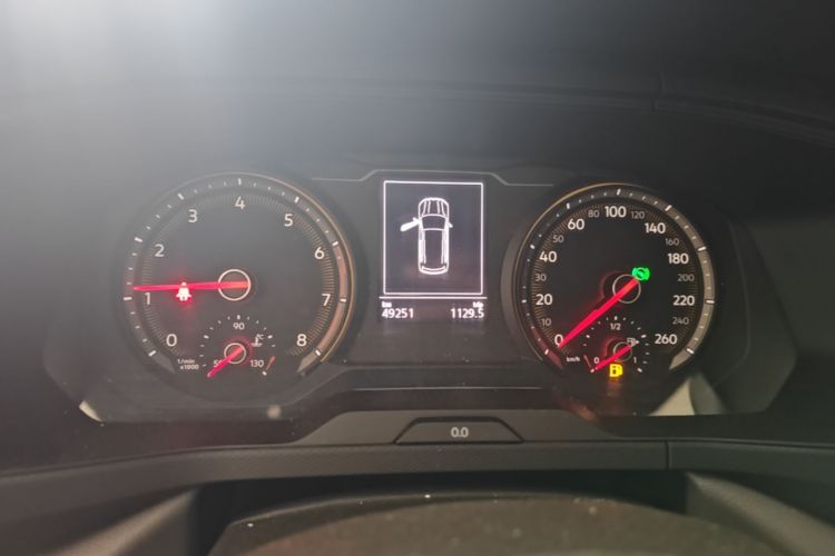 Volkswagen Tharu 2019 car image #12