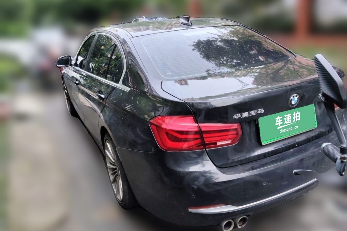 BMW 3 Series 2018 car image #3