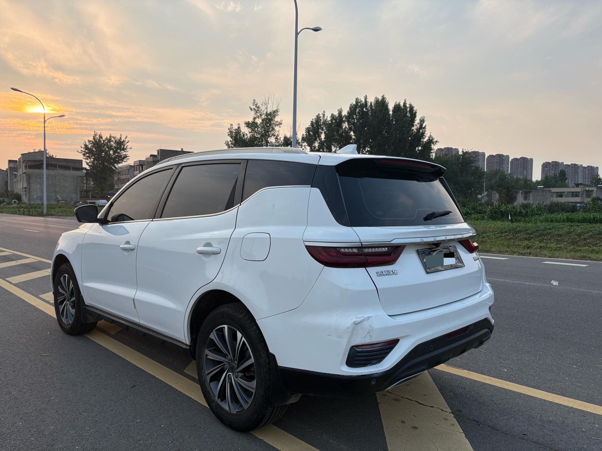 GEELY Vision X6 2020 car image #9
