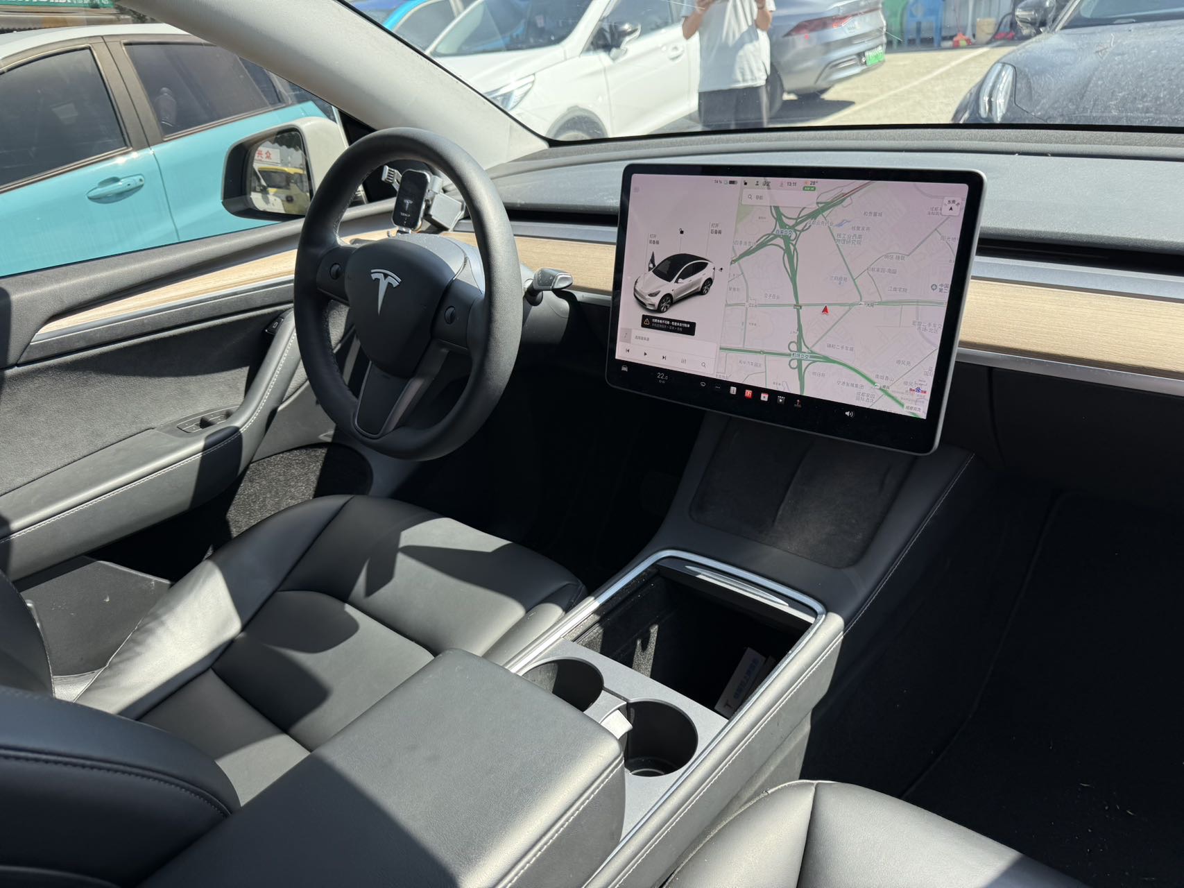 Tesla Model Y 2021 #8 Tesla Model Y 2021 car image #8