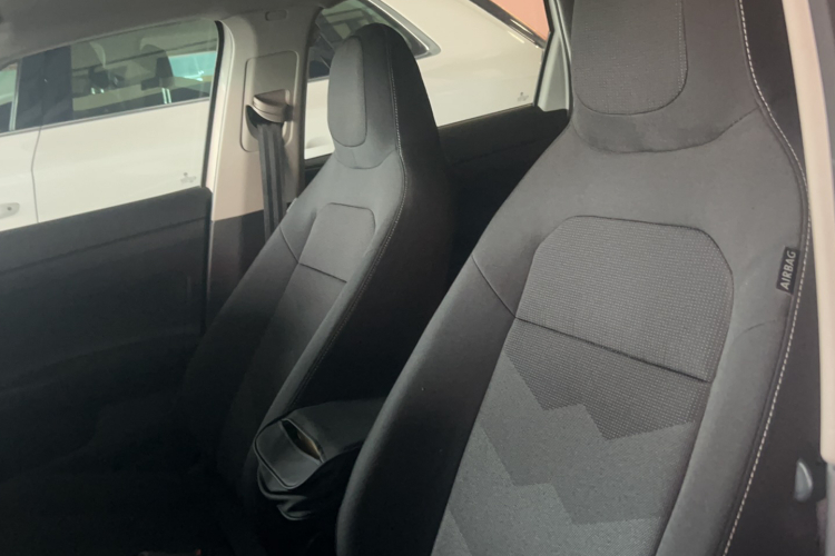 Volkswagen Polo 2021 car image #13
