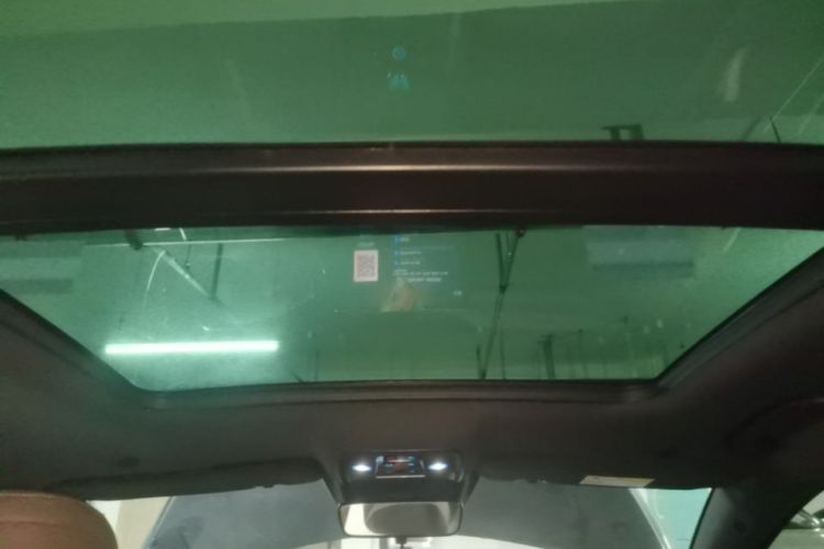 BYD Han 2023 car image #18