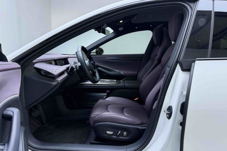MI SU7 2025 immagine di auto #15