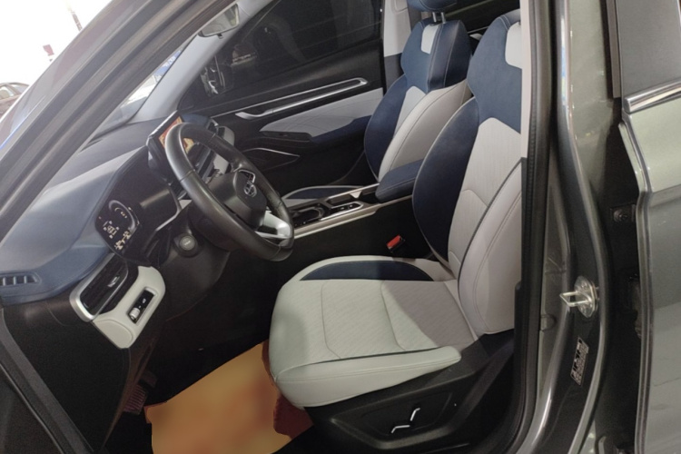 GEELY Emgrand 2021 #15 GEELY Emgrand 2021 car image #15