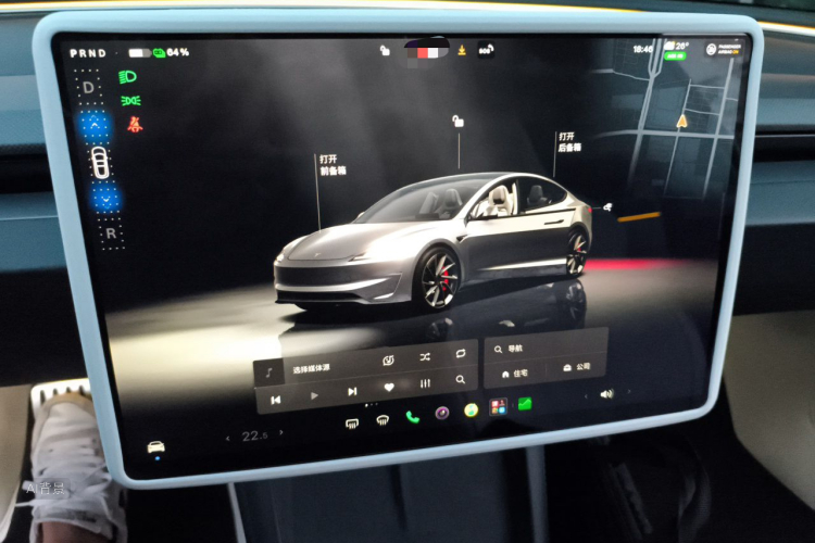 Tesla Model 3 2024 car image #13