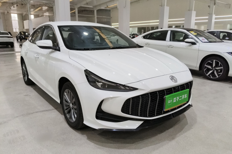 MG 5 2025 imagen de coche #4