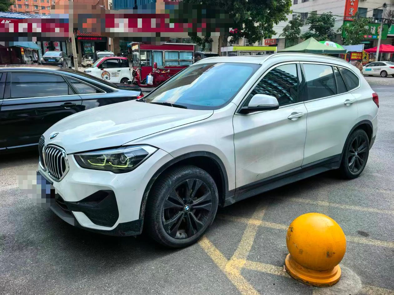 BMW X1 2020 BMW X1 2020 car image