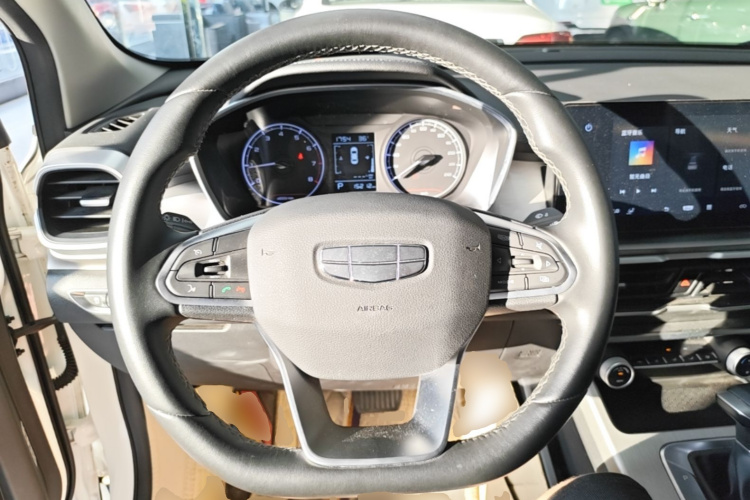 GEELY Coolray 2024 immagine di auto #11